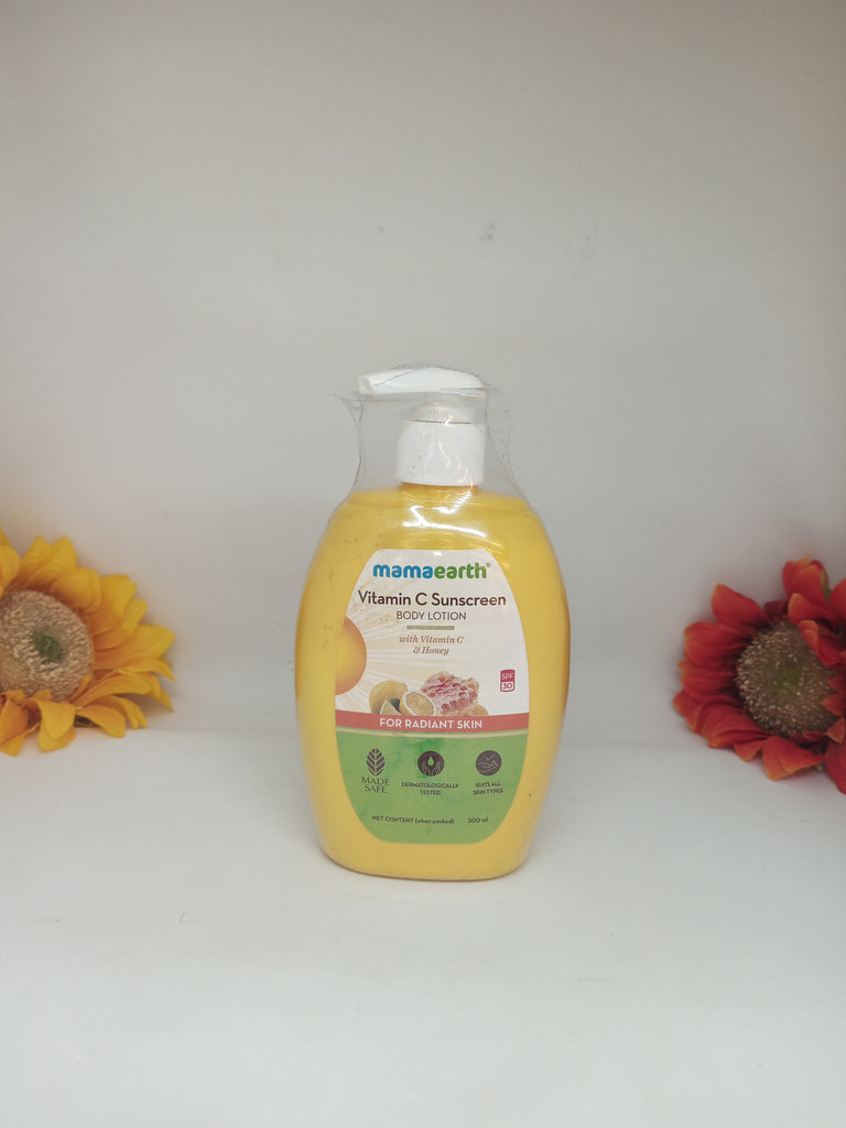 MAMAEARTH SUNSCREEN BODY LOTION WITH SPF 30 - 300ML VITAMIN C